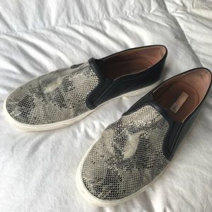 Halogen snake print sneakers